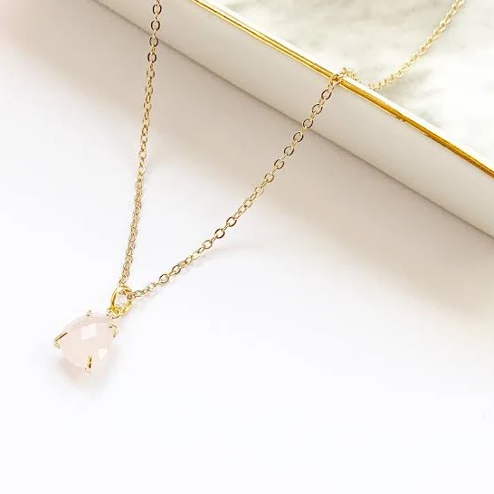 accessory 14 KT Gold Plate Rose Quartz Nugget Pendant Necklace Etsy - LoveMontreal $22.4
