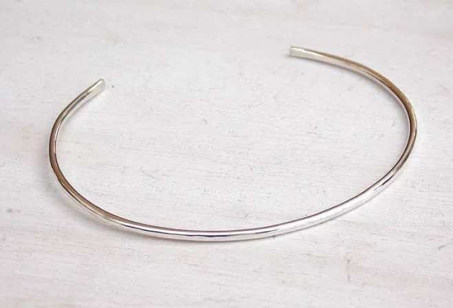 accessory Dainty Sterling Silver Hammered Bangle Bracelet Etsy - StorytimeArtStudio $31