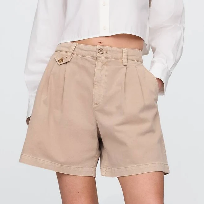 shorts Gap Women's Mid Rise Pleated Twill Shorts Gap $29