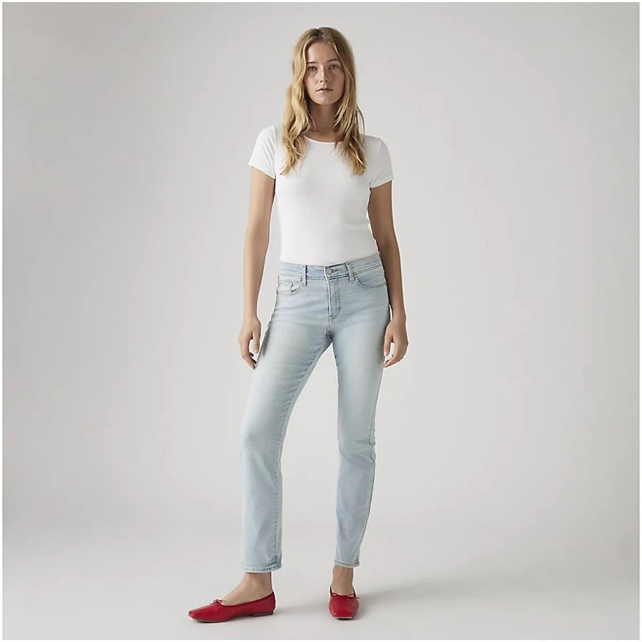 jeans Levi's Women's Classic Straight Jeans Levi's $42.98