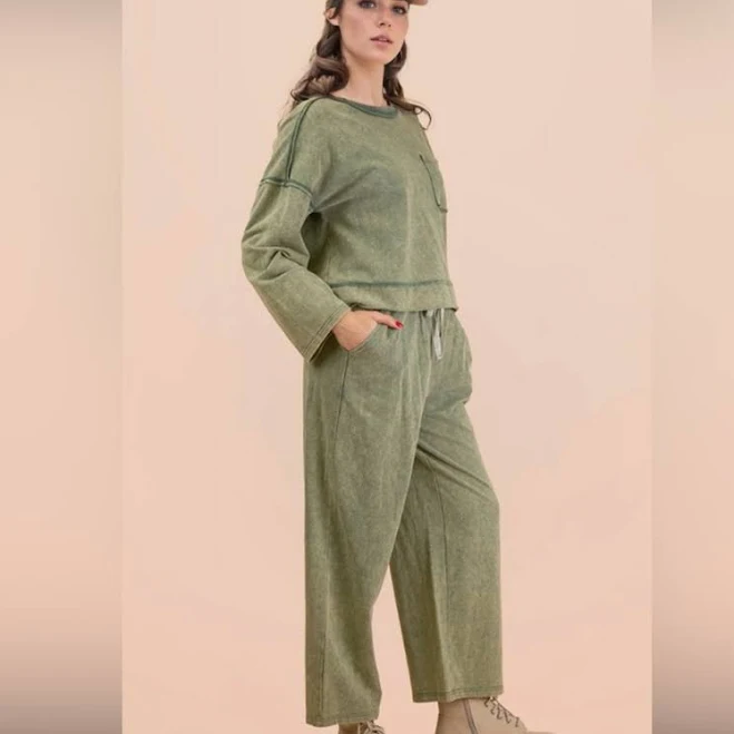 jumpsuit New In Pants & Jumpsuits New In Relaxed Olive Wide-Leg Jumpsuit. Elastic Waist With Drawstring &Pockets Poshmark $69