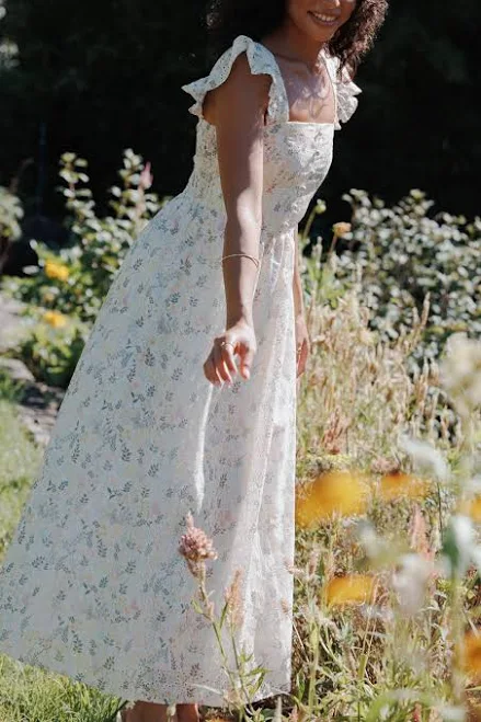 dress PETAL & PUP Ashtonleigh Floral Midi Dress Petal & Pup USA $109