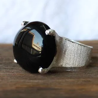 accessory Sterling Silver Chunky Statement Ring with Black Onyx Etsy - VERDIGRISJEWELLERY $42.62