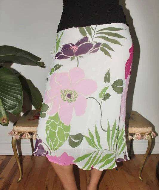 skirt Vintage 90s Floral Garden Midi Skirt ThreeDays-AWeek $40