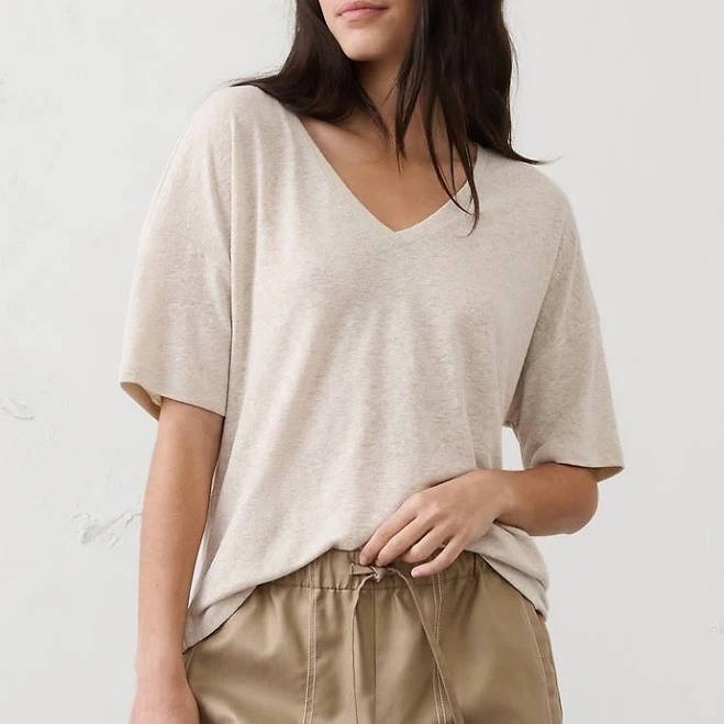 top Women's Linen-Blend V-Neck Shirt Banana Republic Factory $20