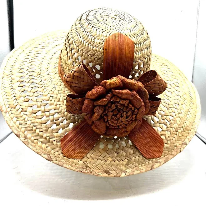Wide Brim Straw Hat. Os. Rust Colored Straw Flower Accent 4” Wide Brim