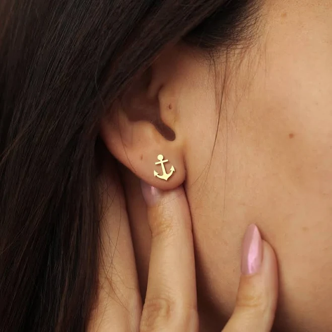 18K Gold Minimalist Anchor Stud Earrings