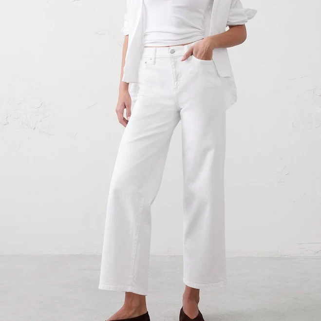 Women's High-Rise Straight Jeans