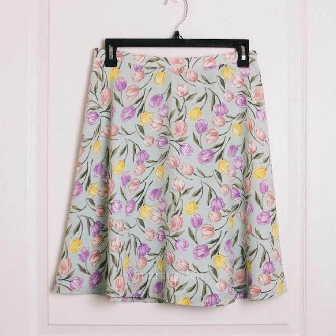 skirt Blue Floral Skirt With Tulip Print Size S eBay $27