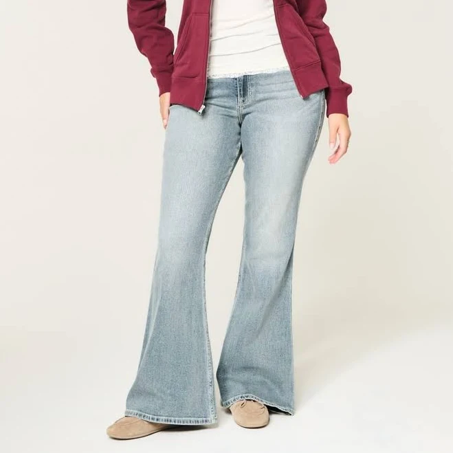jeans Hollister Women's Curvy High-Rise Flare Jeans Hollister Co - Official $19.99