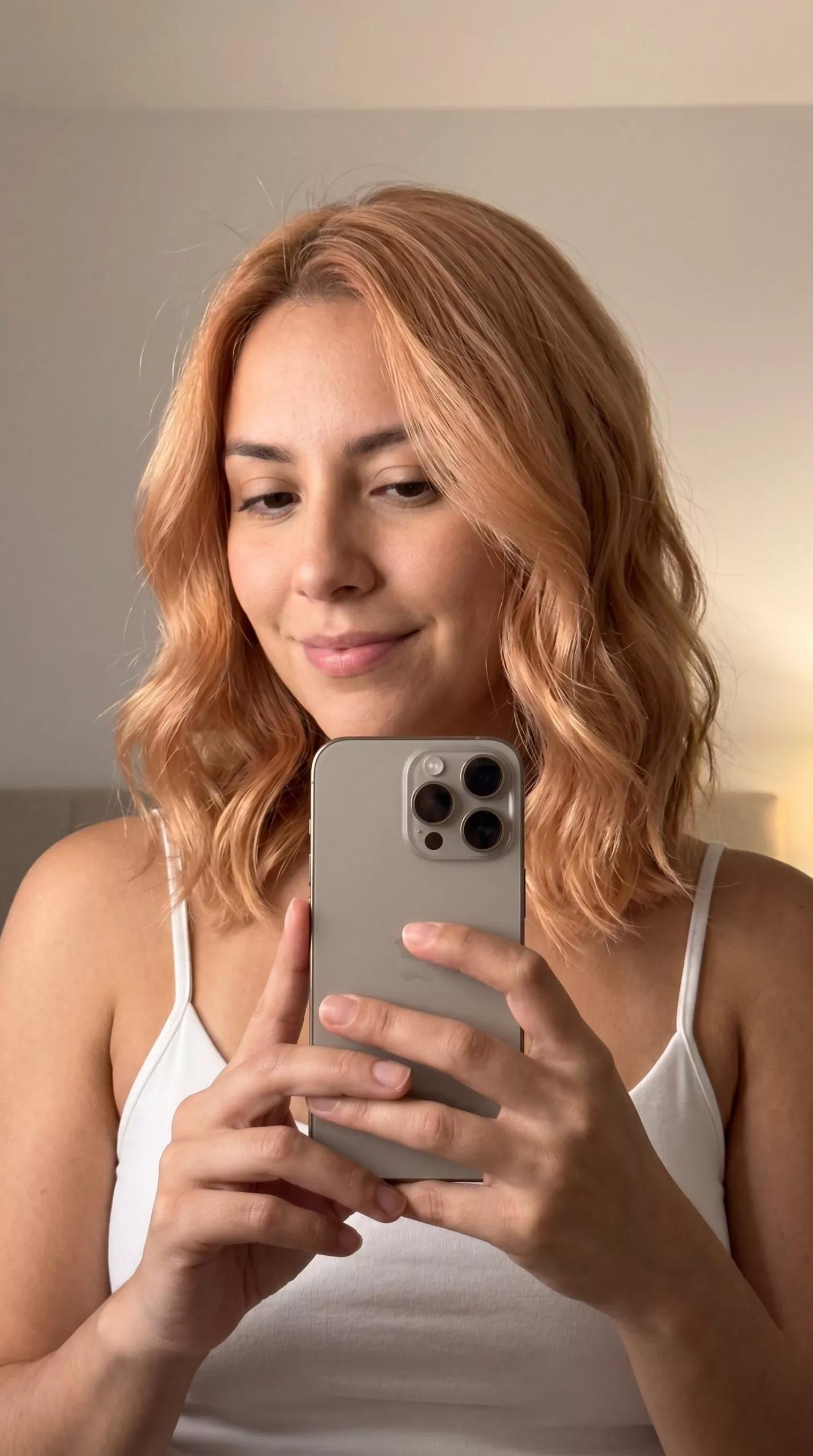 Nectarine Peach Lob 2026: Wavy & Romantic shoulder-length nectarine peach lob with soft waves and face-framing pieces for summer