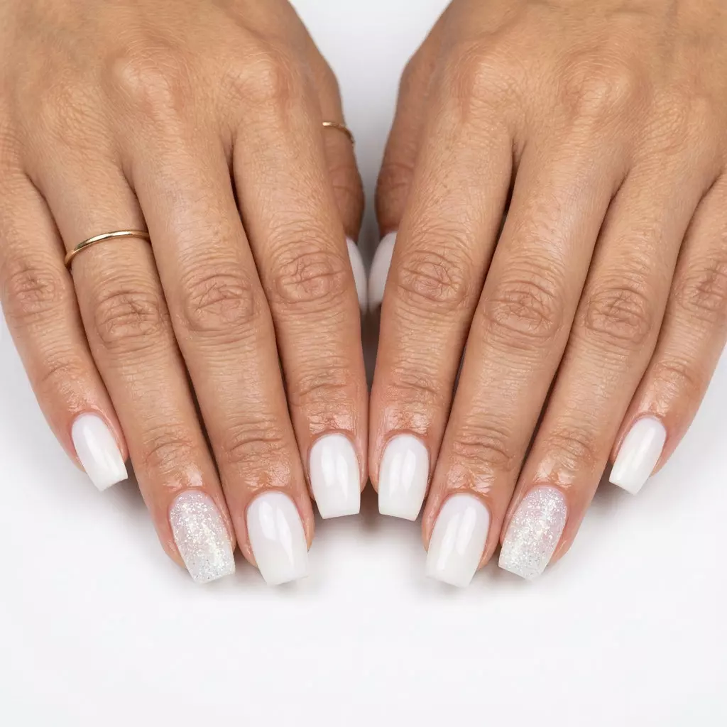 White Glitter Sparkle Almond Nails 2026 White Glitter Sparkle Almond nails for parties and summer soirees in 2026.